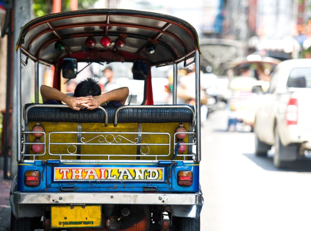 rondreis-thailand-tuktuk-travel-around