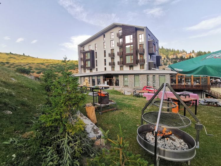 Hotel Scardus Noord Macedonie - Travel Around